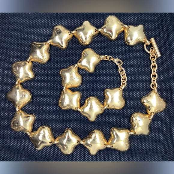 Vintage Oscar De La Renta Rare Flower Shaped Necklace & Bracelet Set Gold Tone
